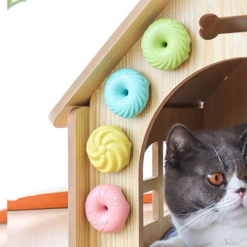 Pet hair removal process before and during laundry washing